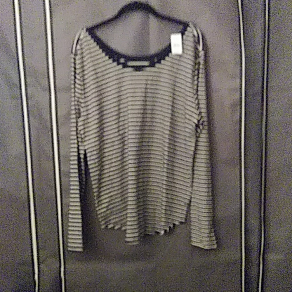 Long sleeve striped tee